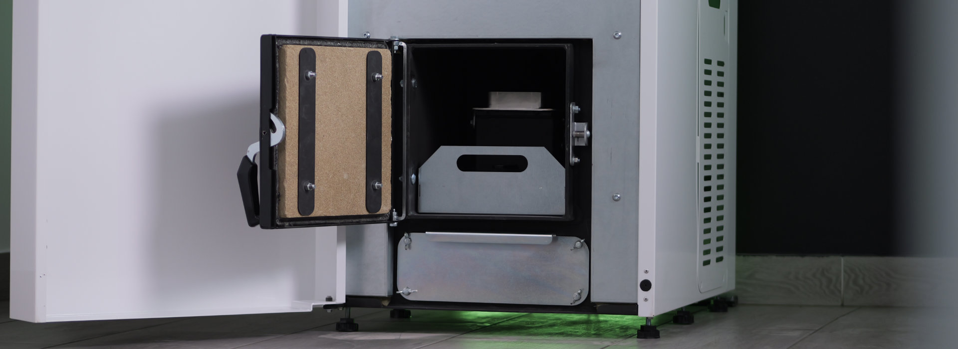 Wrzutkowe palenisko, szybka obsługa. Zero problemów.